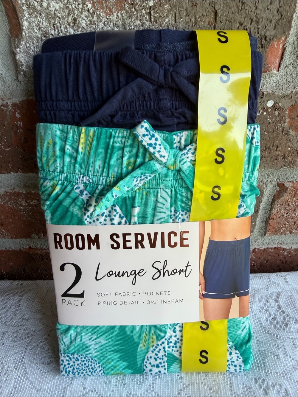 Room service - 2 pack lounge shorts size small